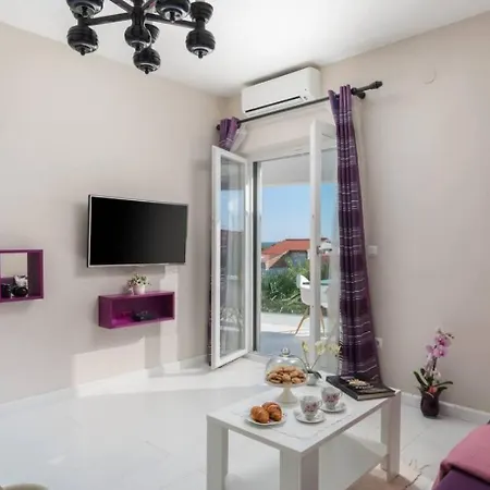 Stullich With Swimming Pool And Sauna *