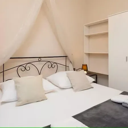 Stullich With Swimming Pool And Sauna Appartement *