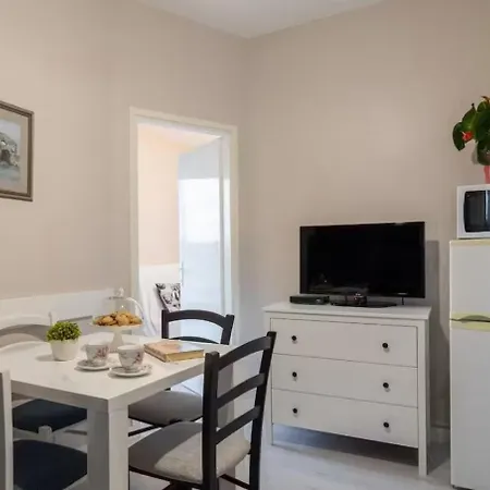 Stullich With Swimming Pool And Sauna Appartement Nin
