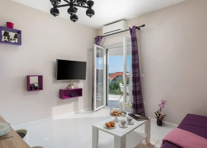 Stullich With Swimming Pool And Sauna *