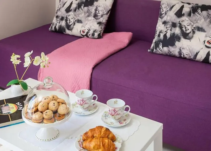 아파트 Stullich With Swimming Pool And Sauna