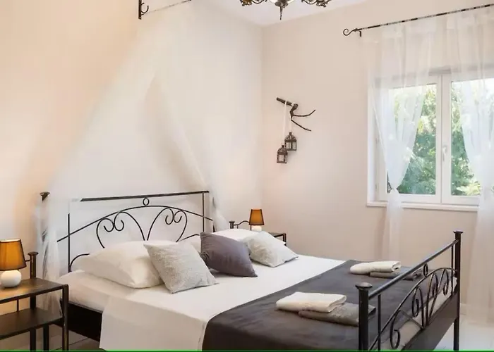 Stullich With Swimming Pool And Sauna