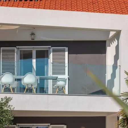 Stullich With Swimming Pool And Sauna *