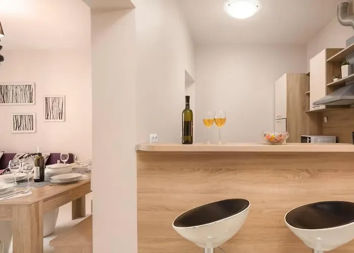 Stullich With Swimming Pool And Sauna *