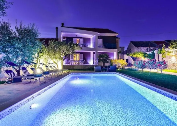 Apartman Stullich With Swimming Pool And Sauna