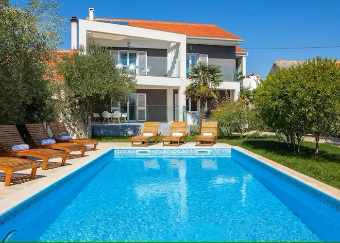 Apartman Stullich With Swimming Pool And Sauna